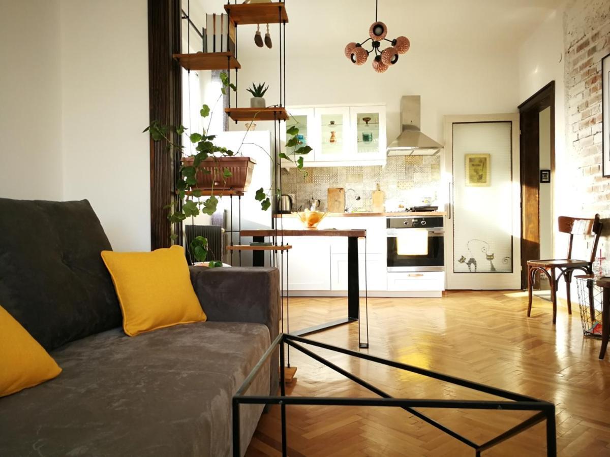 Sunny Downtown Apartment For 4 Sófia Exterior foto